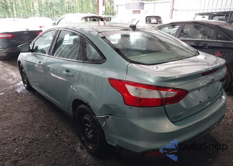 2012 Ford Focus Se из США, поврежденный, VIN 1FAHP3F24CL260001